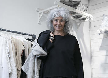 E-shop Charitního bazaru Baltazar zdobí móda designérky Nedomové