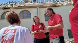 Do sbírky Charity na pomoc lidem zasaženým tornádem už dárci věnovali 192 584 839 korun