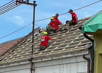 Charita intenzivně pracuje na 1. vlně finanční pomoci