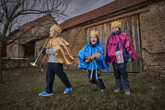 Jubilejní pětadvacátý ročník Tříkrálové sbírky přinesl výjimečný výsledek. Lidé darovali více než 42 milionů korun